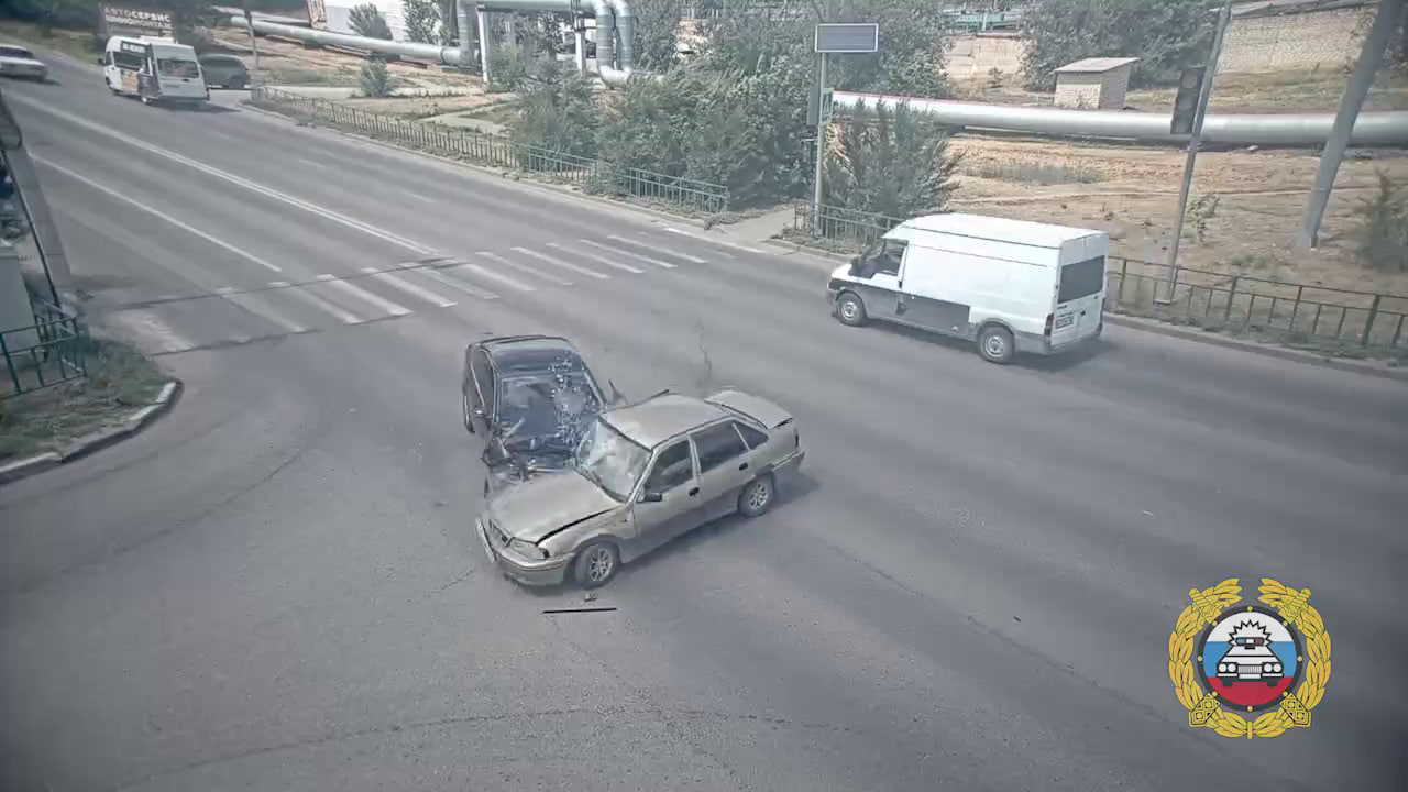 Трое человек, среди которых годовалый ребенок, пострадали в ДТП в Волжском