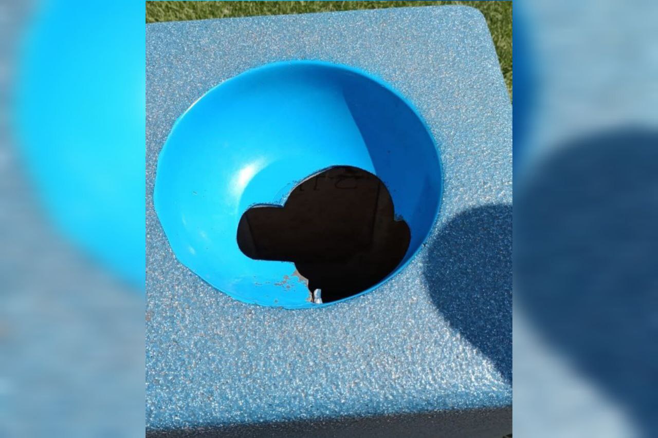 Вандалы уничтожили питьевой фонтанчик возле нового ЗАГСА в Волжском