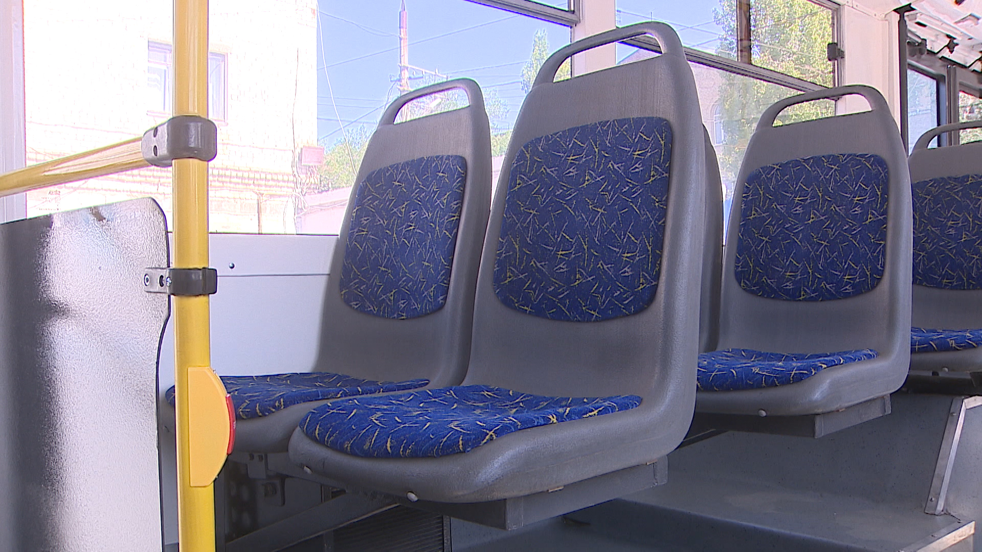 В Волгограде пустят три дополнительных автобуса на маршруте 2А