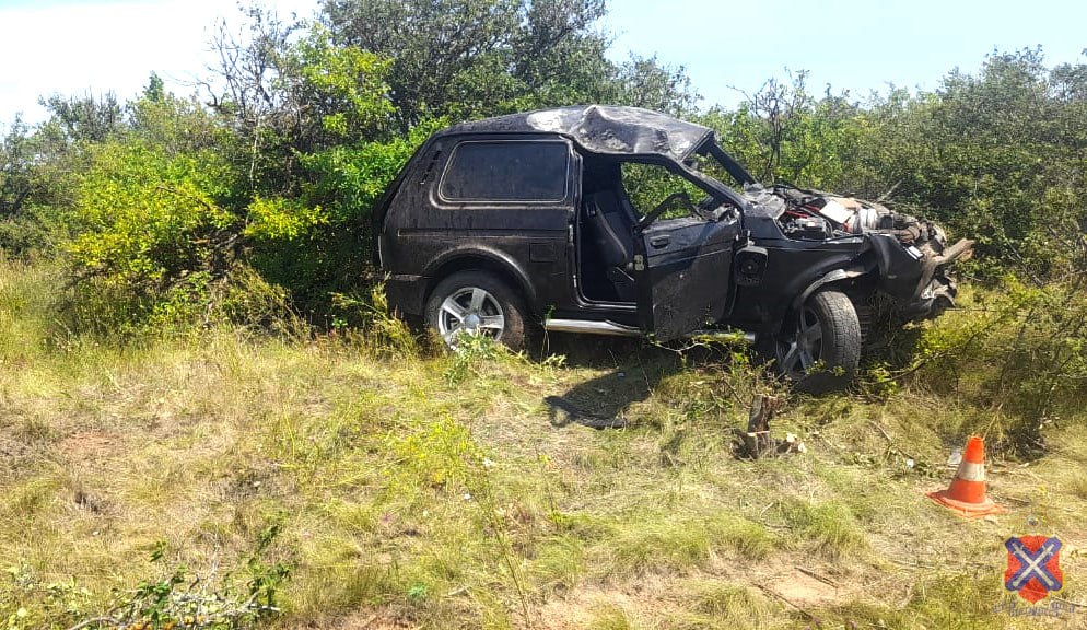 Водитель и пассажир Niva погибли в ДТП на трассе под Волгоградом