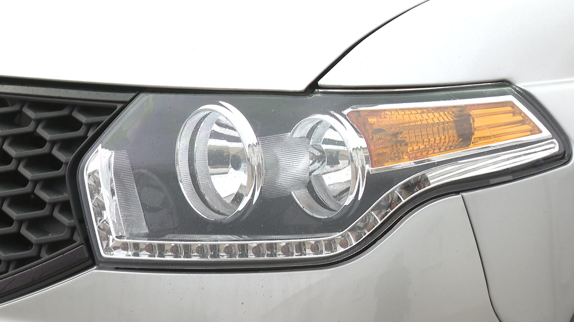 В Волгоградской области водителя лишили прав за езду с фальшивыми номерами