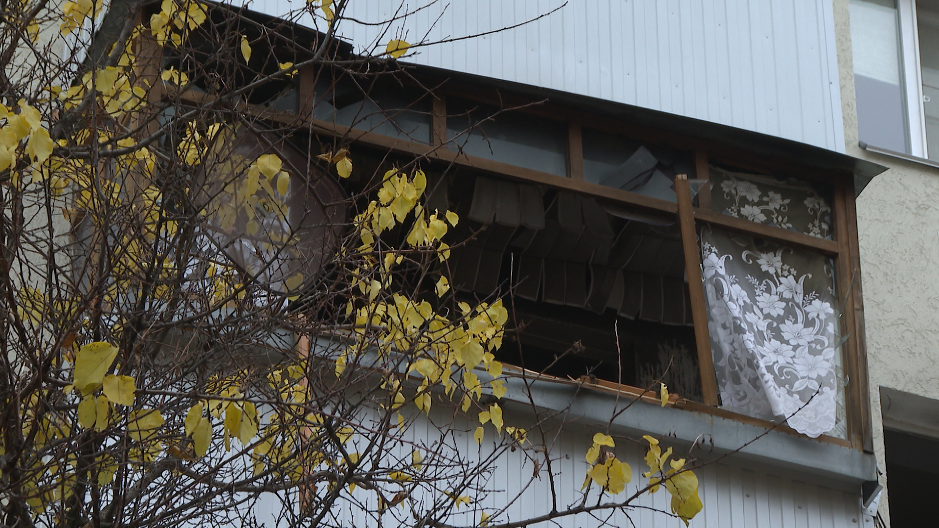 Полиция проводит проверку после хлопка с пожаром в доме Волгограда