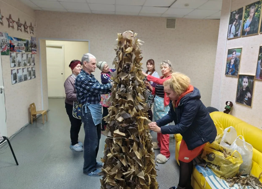 Под Волгоградом «серебряные» волонтеры продолжают поддерживать бойцов СВО