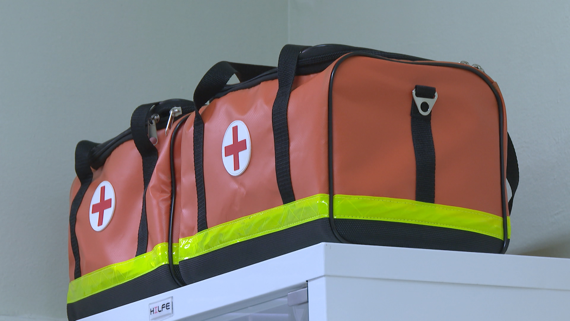 71-летнюю женщину госпитализировали после атаки БПЛА в Волгограде