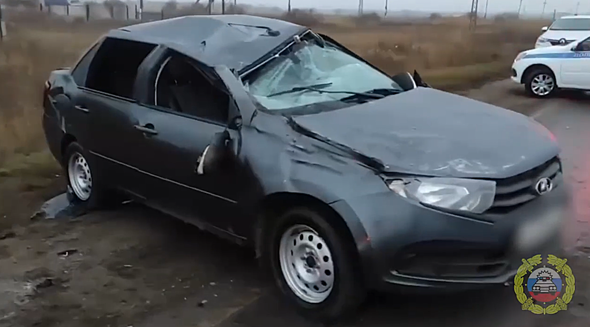 Непристегнутая пассажирка Lada погибла в ДТП в Волгоградской области