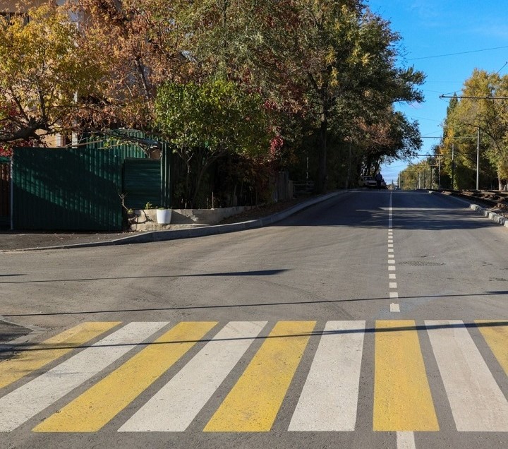 Сто тысяч «квадратов» дорожной разметки обновили в Волгограде