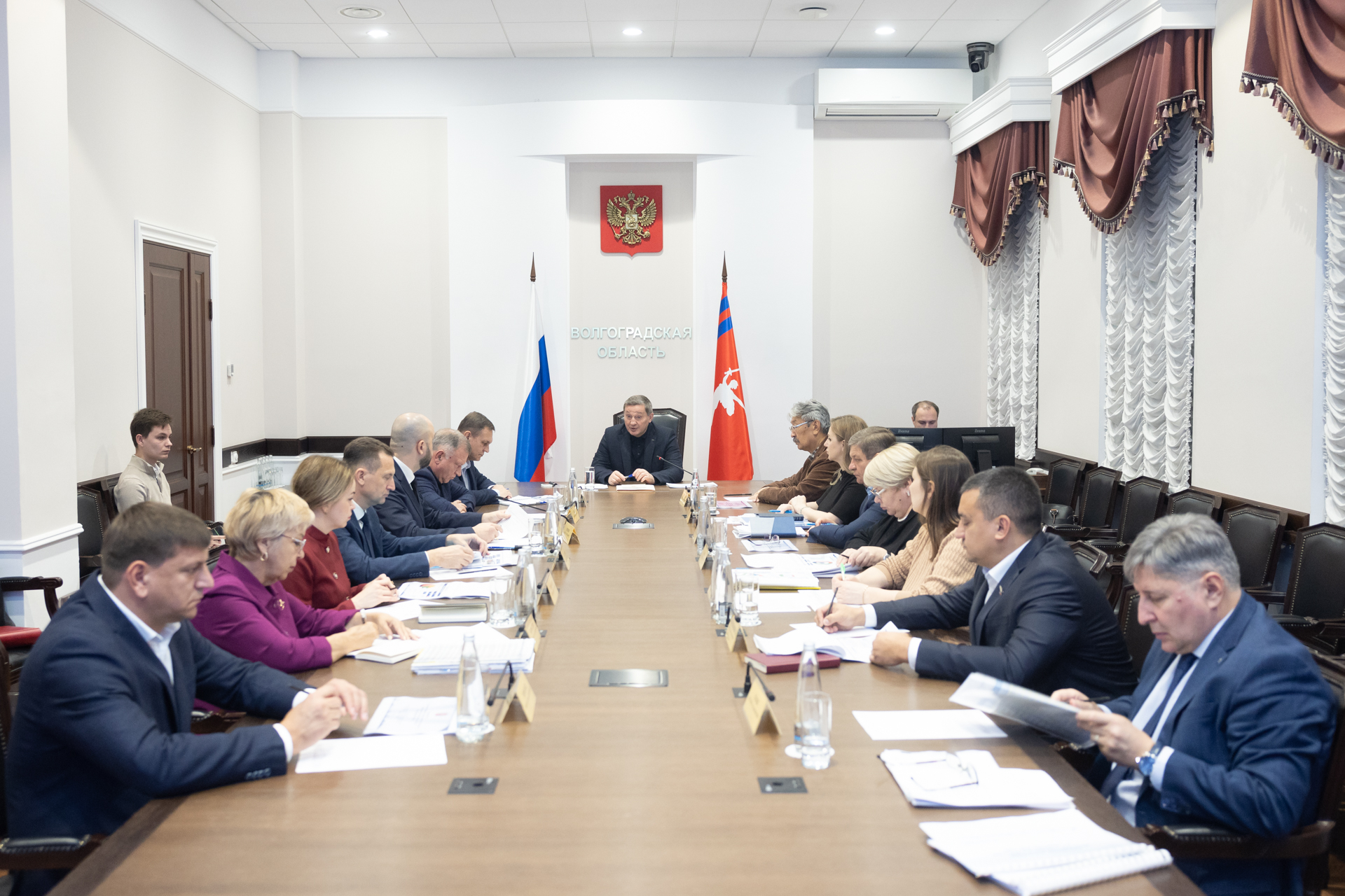 Губернатор Волгоградской области обсудил развитие сферы физической культуры и спорта