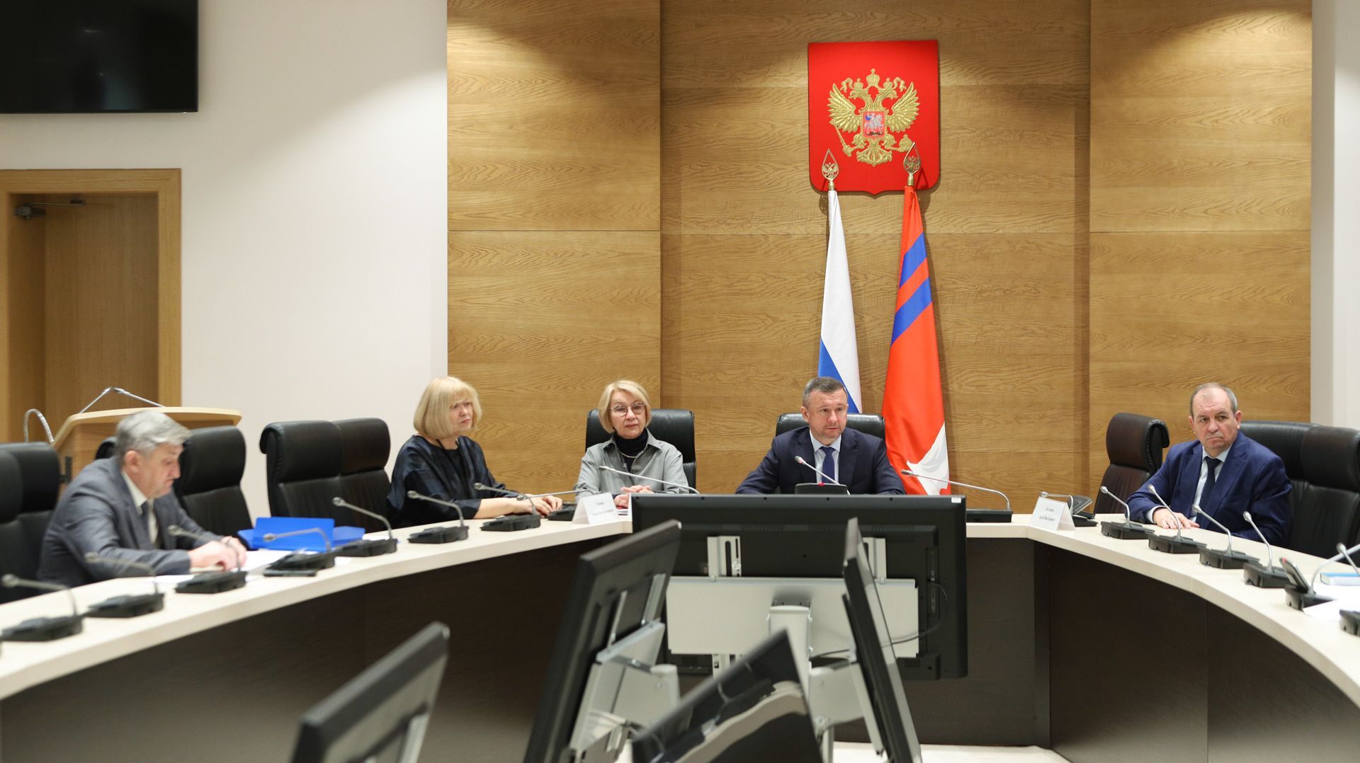 Облдума рассмотрела отчет об исполнении бюджета за девять месяцев