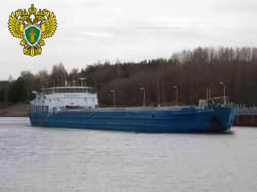 В Волго-Донском канале грузотеплоход сел на мель