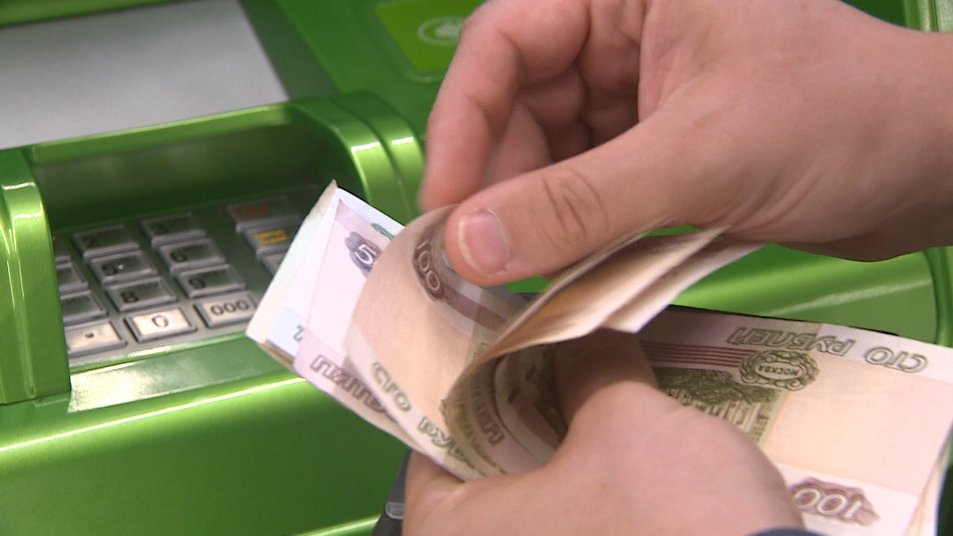 Зарплату инженера по охране труда и промышленной безопасности назвали в Волгограде