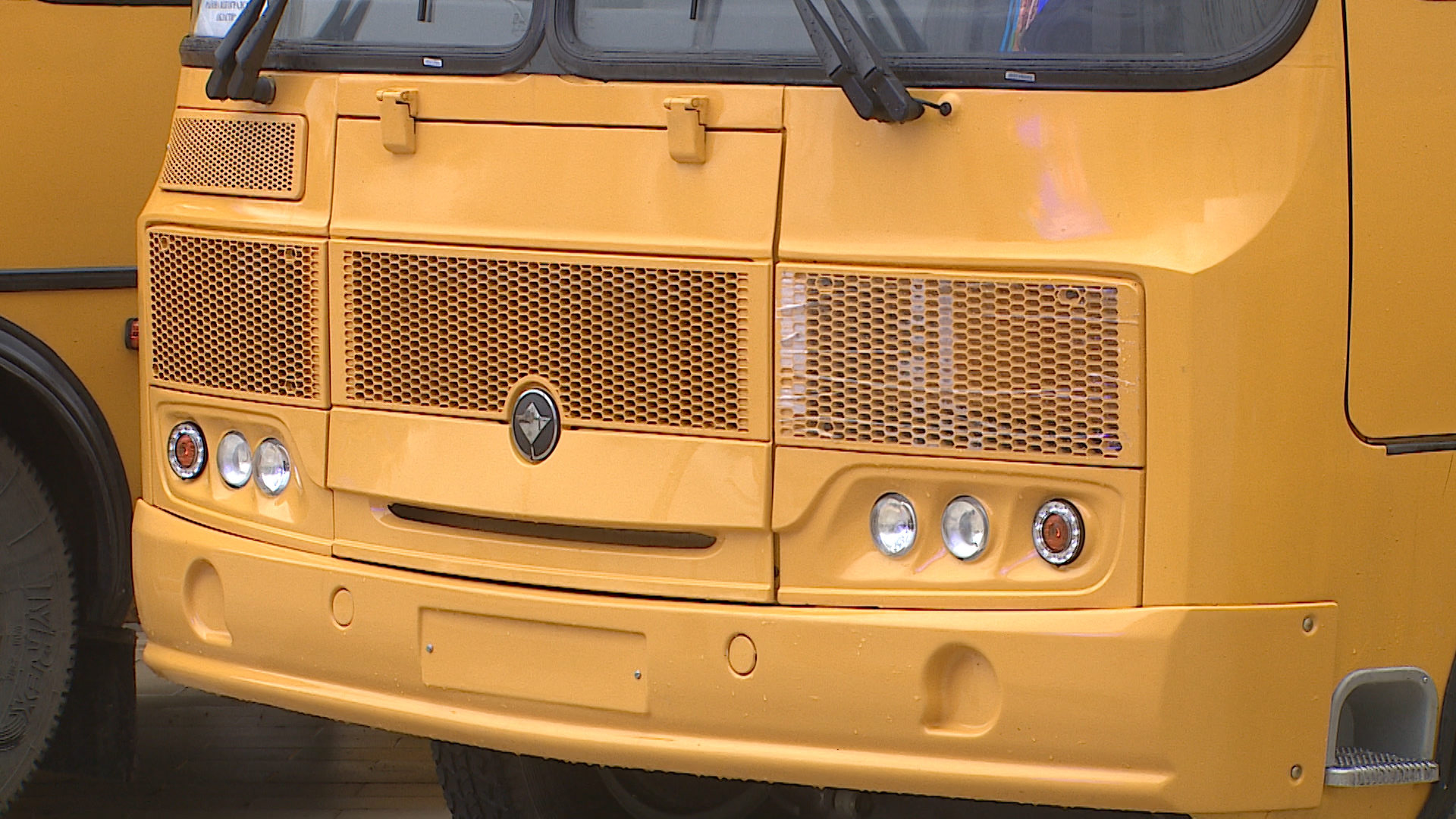 10 новых автобусов пополнили автопарк волгоградских школ