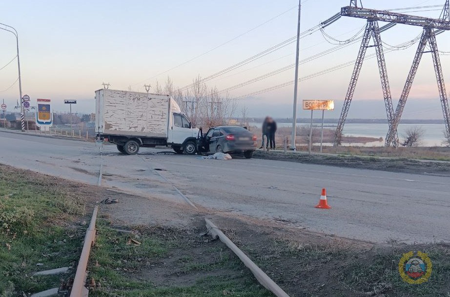 Женщина и трехлетняя девочка пострадали в ДТП в Волгограде