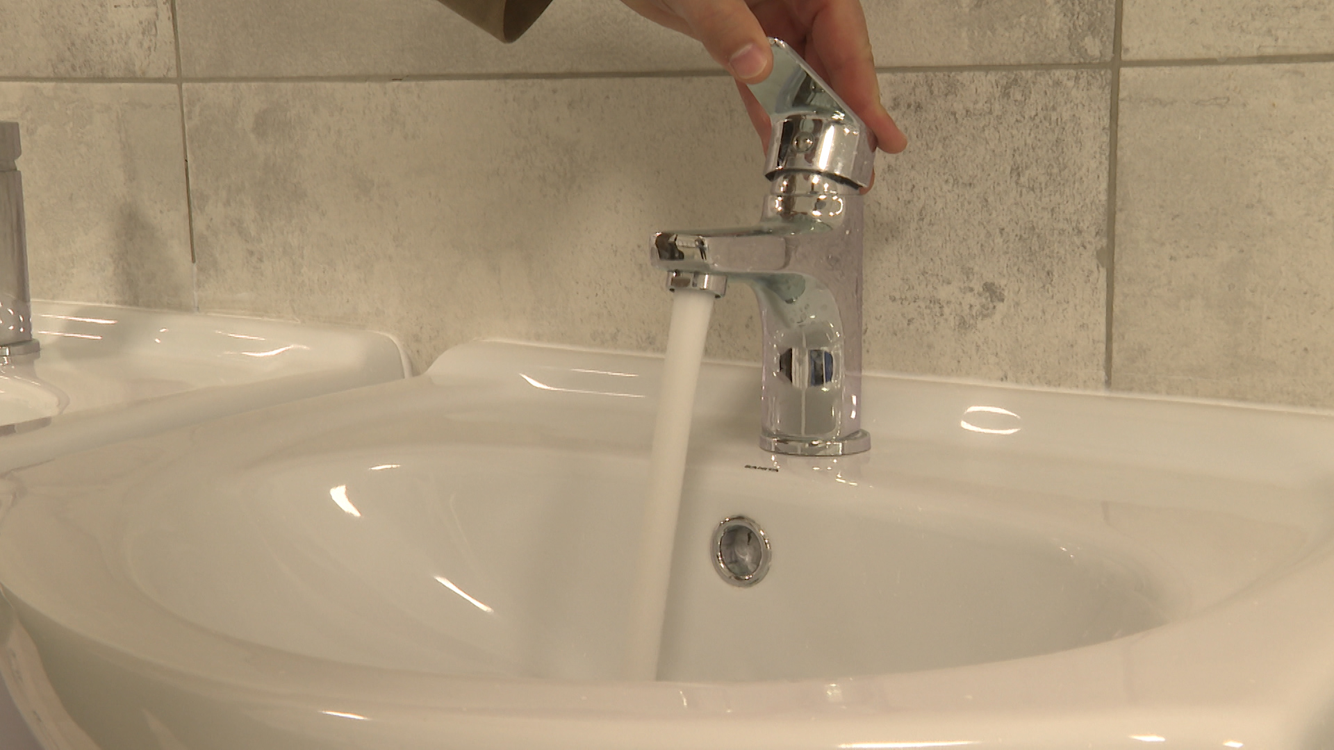 Дома в двух районах Волгограда оставят без воды на время