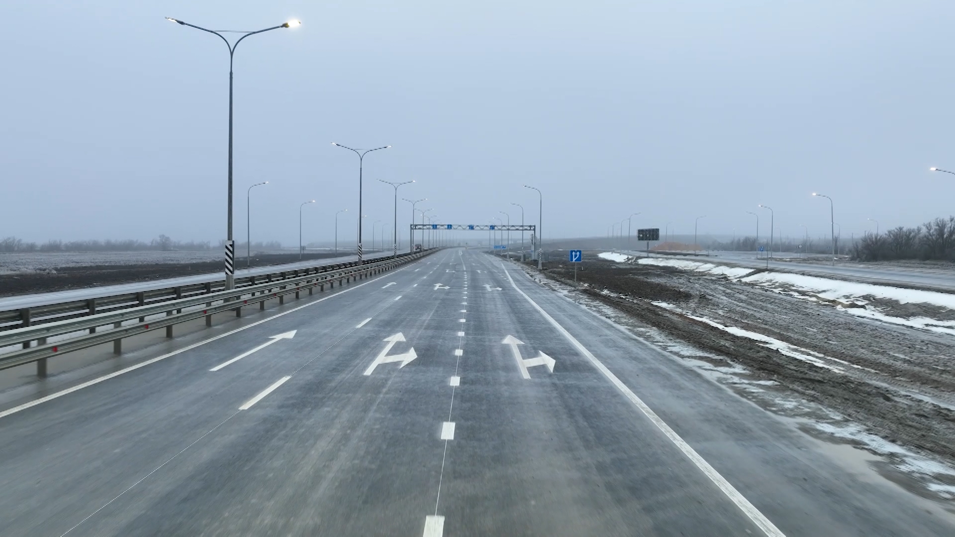 В Волгоградской области из-за ухудшения погоды закрыли участок трассы до Николаевска