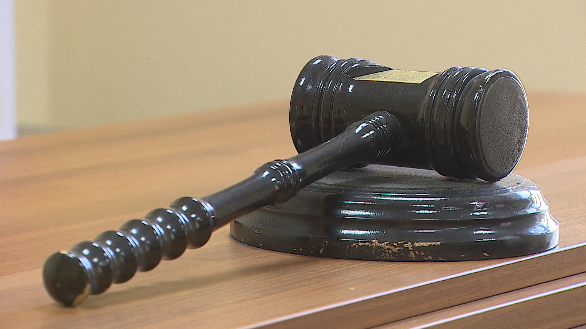 Волгоградца осудят за угрозу убийством бывшей жене и публикацию интимных материалов