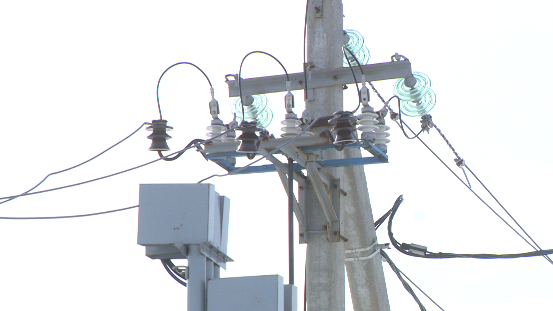 В двух поселениях Волгоградской области 24 декабря отключат свет