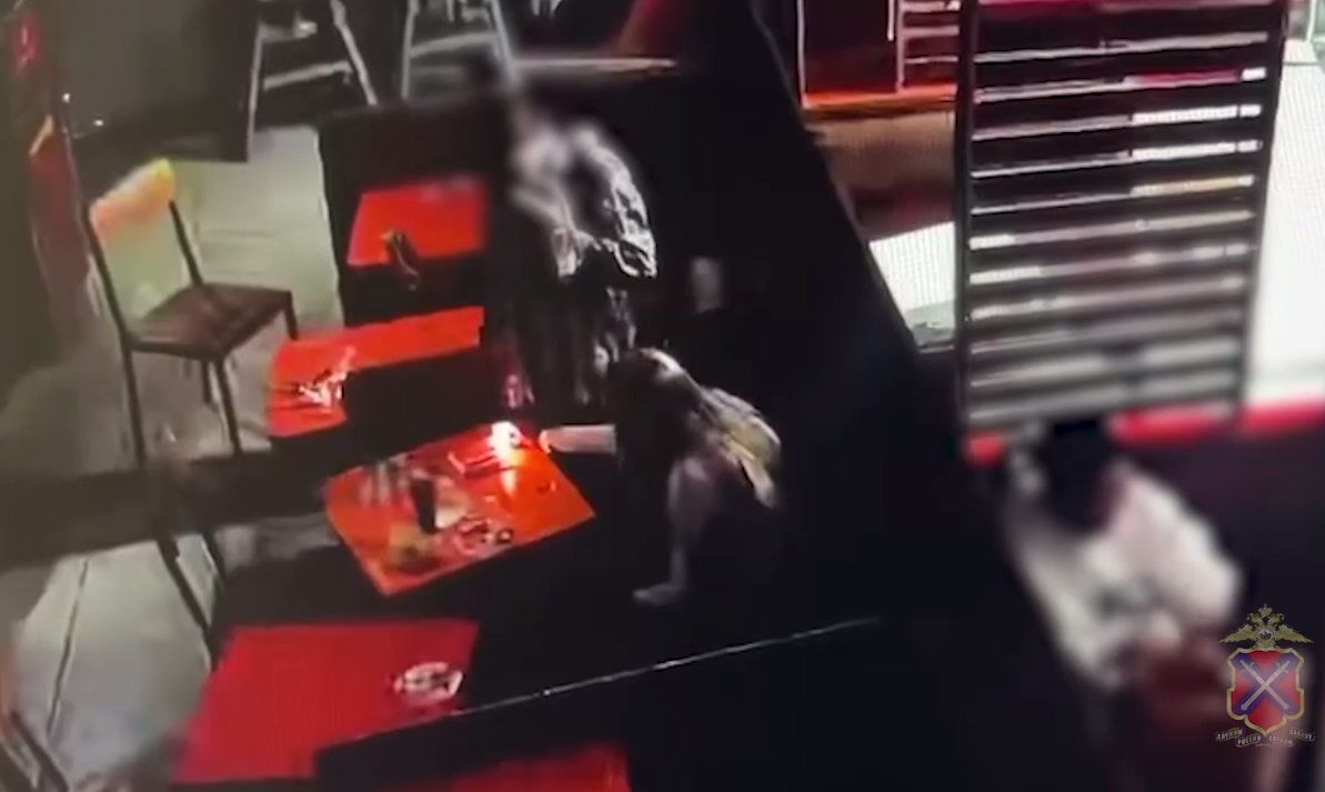 Поджигательниц в торговом центре выследили под Волгоградом