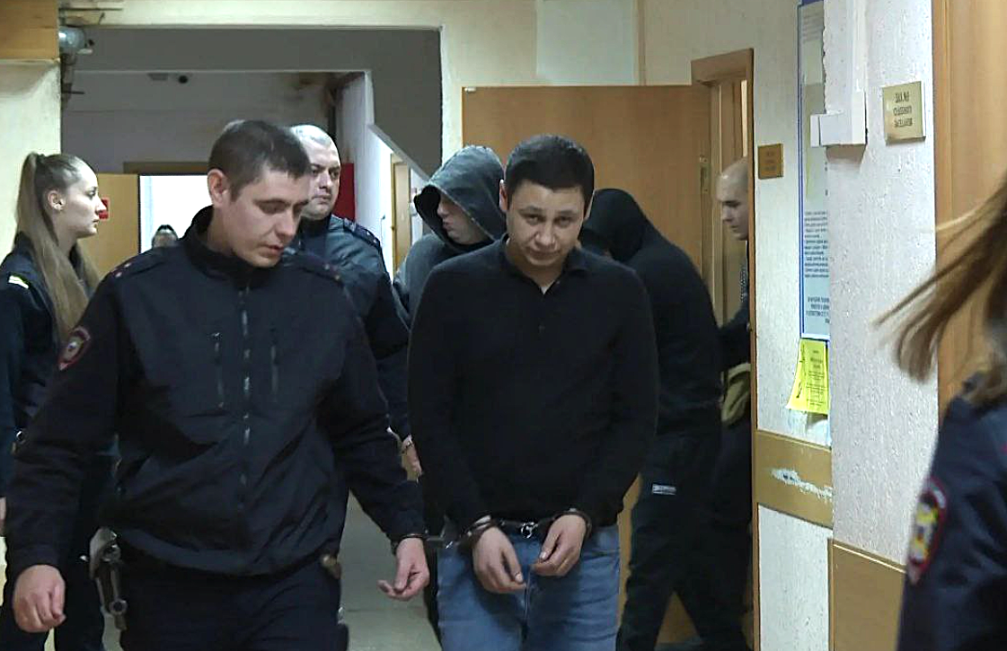 В Волгограде осудили членов ОПГ за хищение более 1,5 млн рублей с чужих банковских счетов