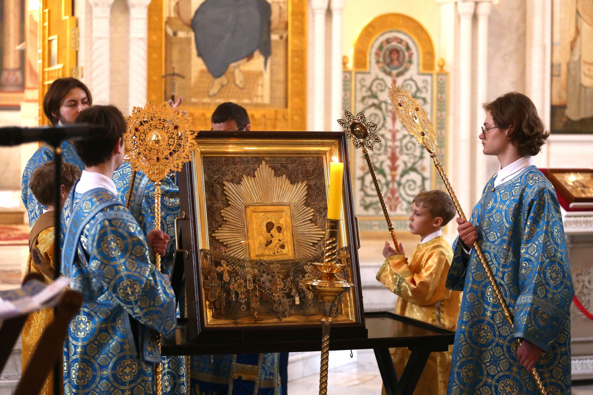 Казачий Крестный ход со списком иконы Божией Матери прибыл в Волгоград