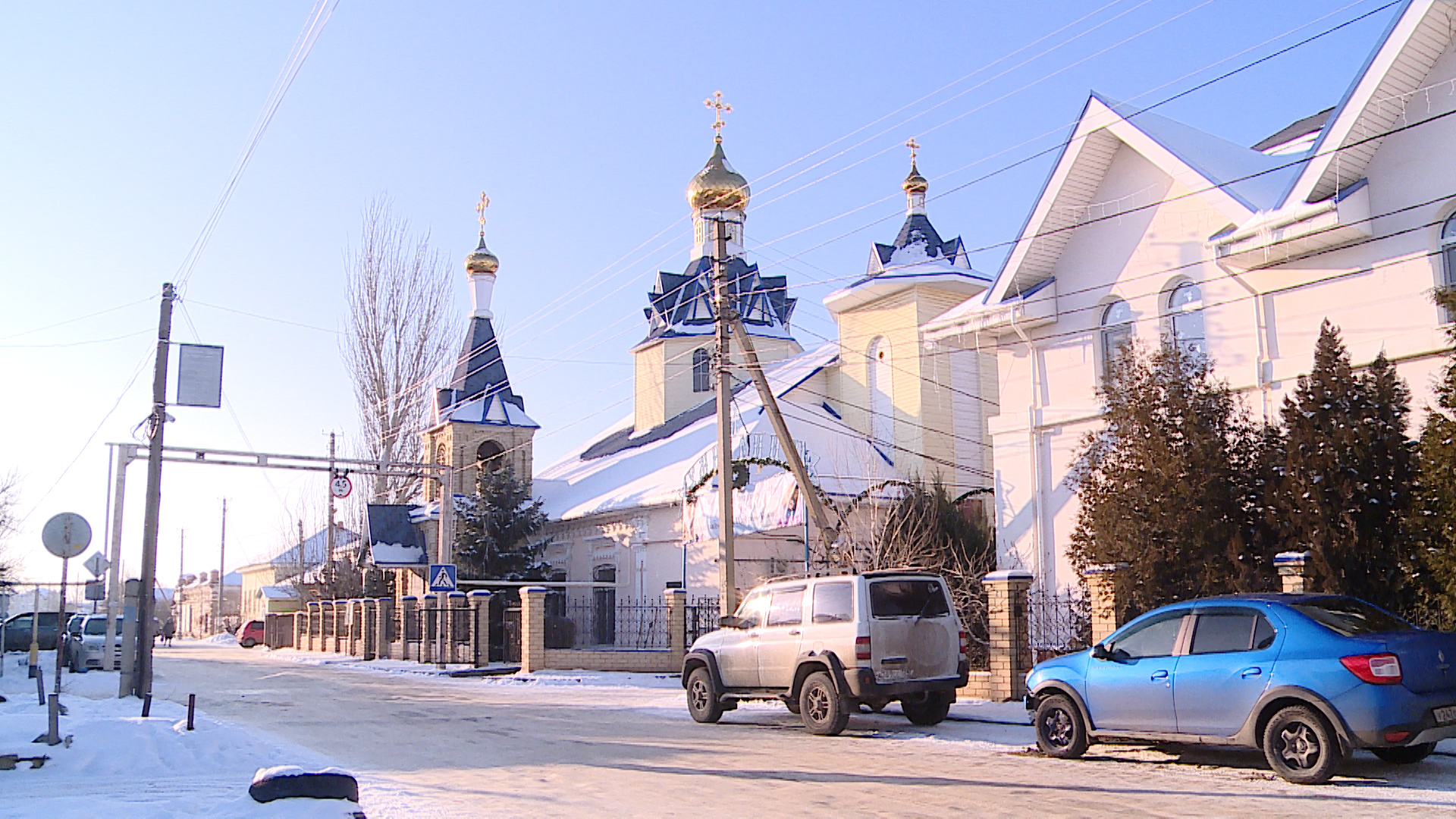 Детей с малых лет приучают к труду в волгоградском центре православной культуры «Умиление»