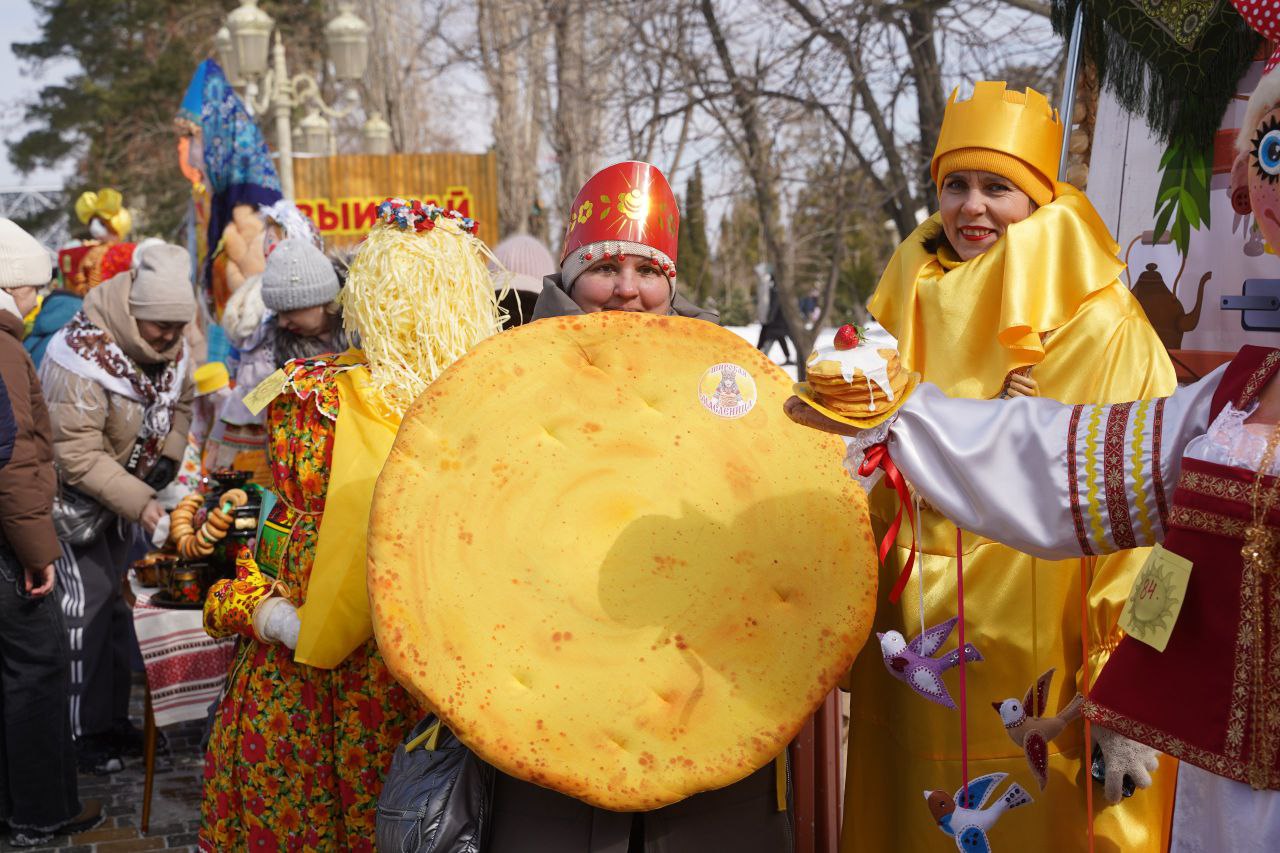 Волгоградцы два дня будут отмечать Широкую Масленицу в ЦПКиО