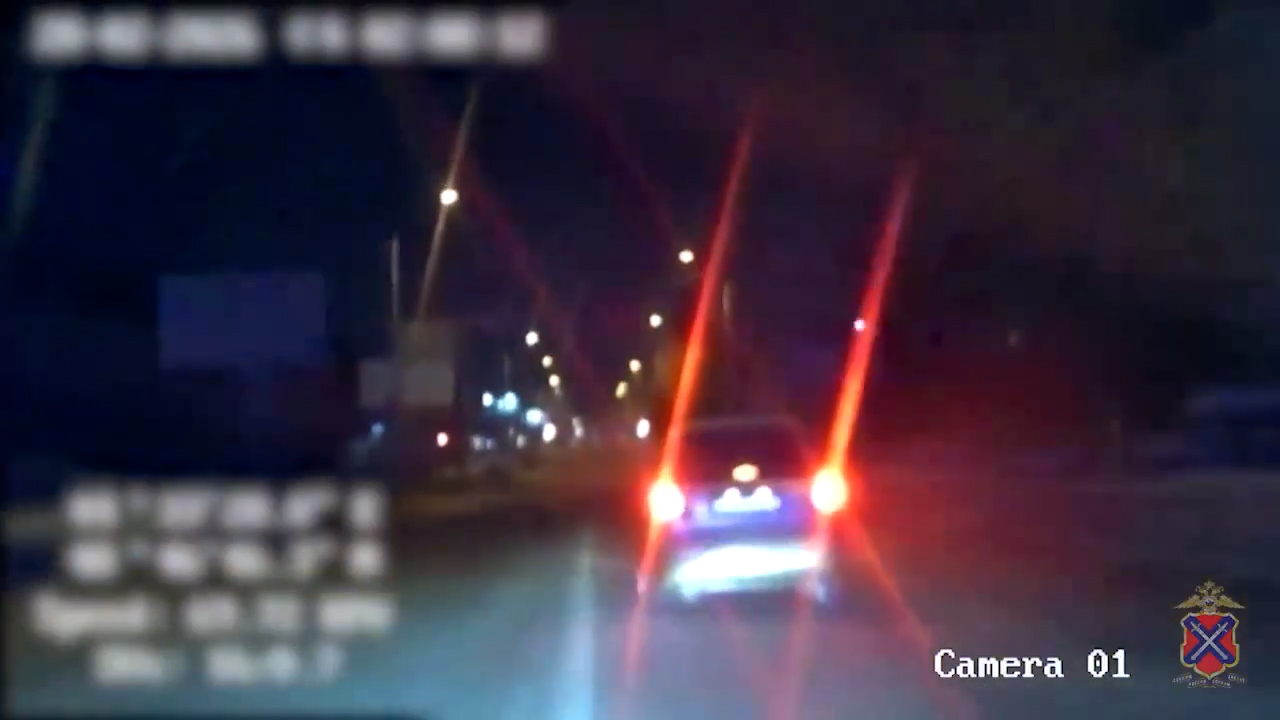 Пьяный угонщик без прав устроил ДТП с семью машинами в Волгограде