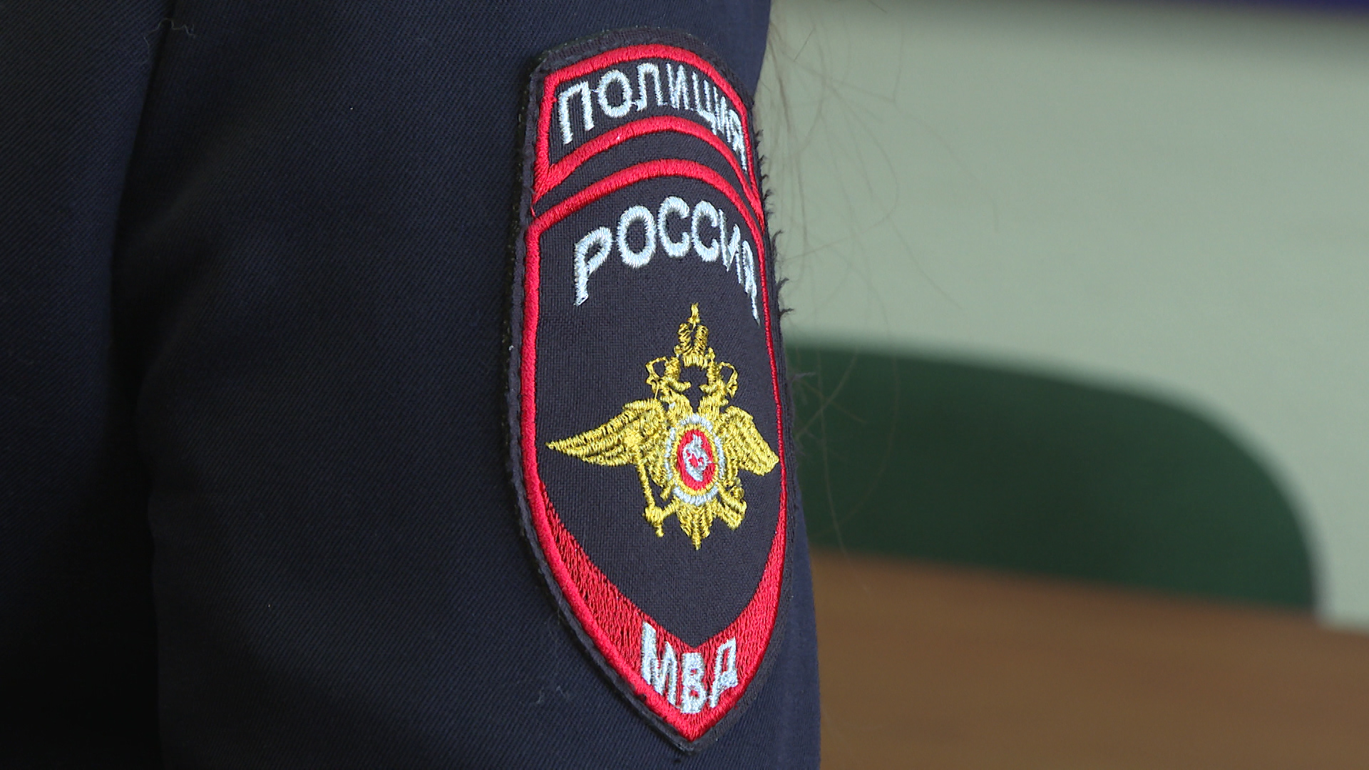 Юную волгоградку задержали за продажу арендованной приставки