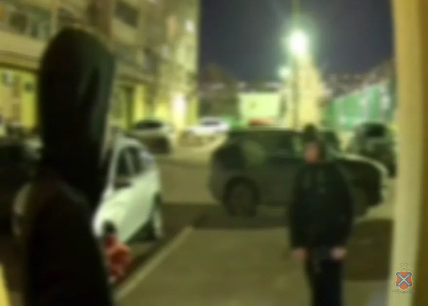 Полиция нашла подростков, повредивших домофоны в Волжском