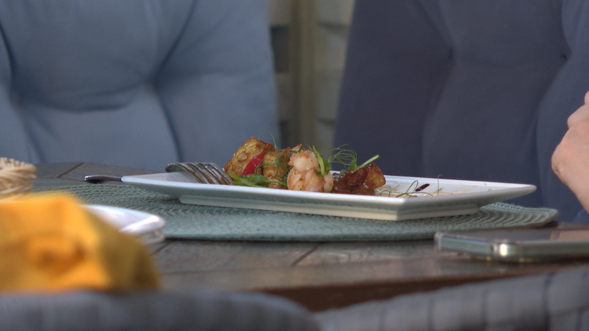 За месяц волгоградцы потратили 4,4 млрд рублей в кафе и ресторанах