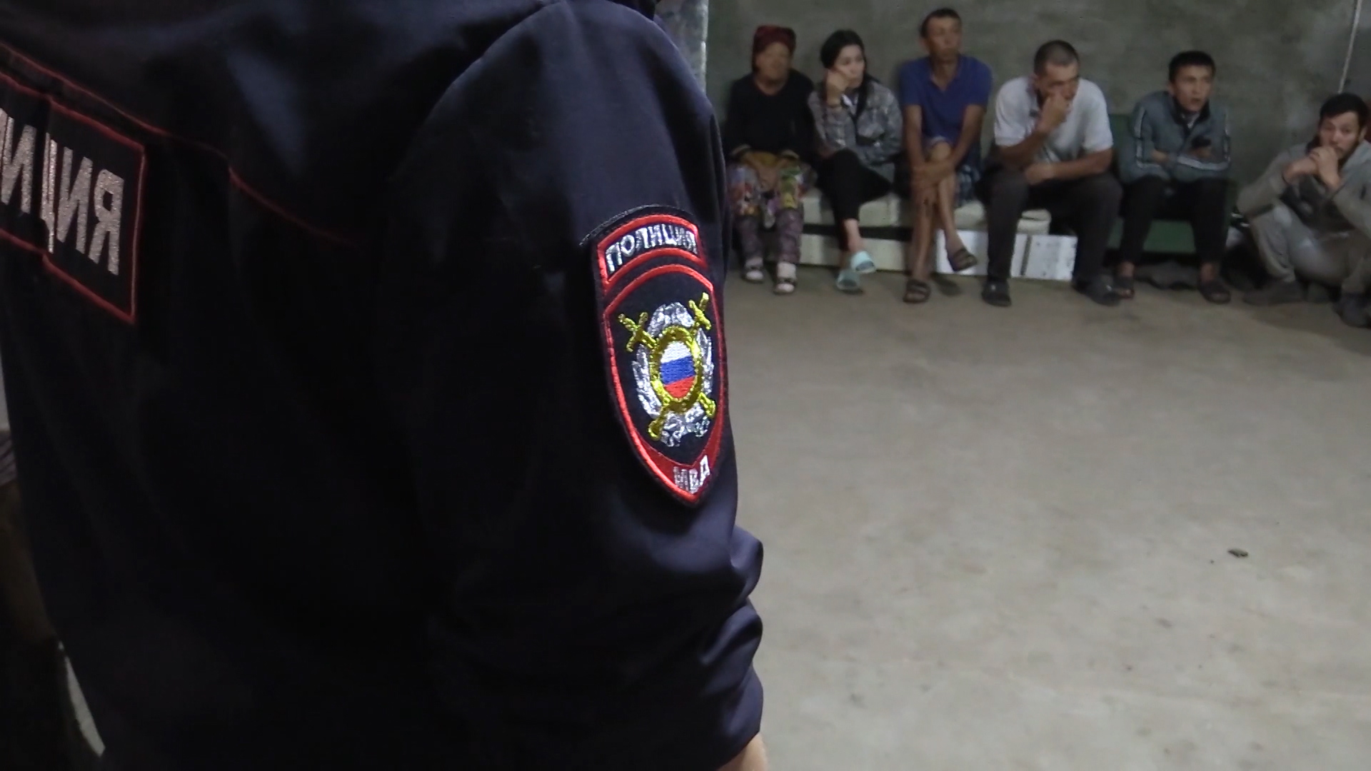 На волжанку завели уголовное дело за фиктивную прописку четверых узбекистанцев