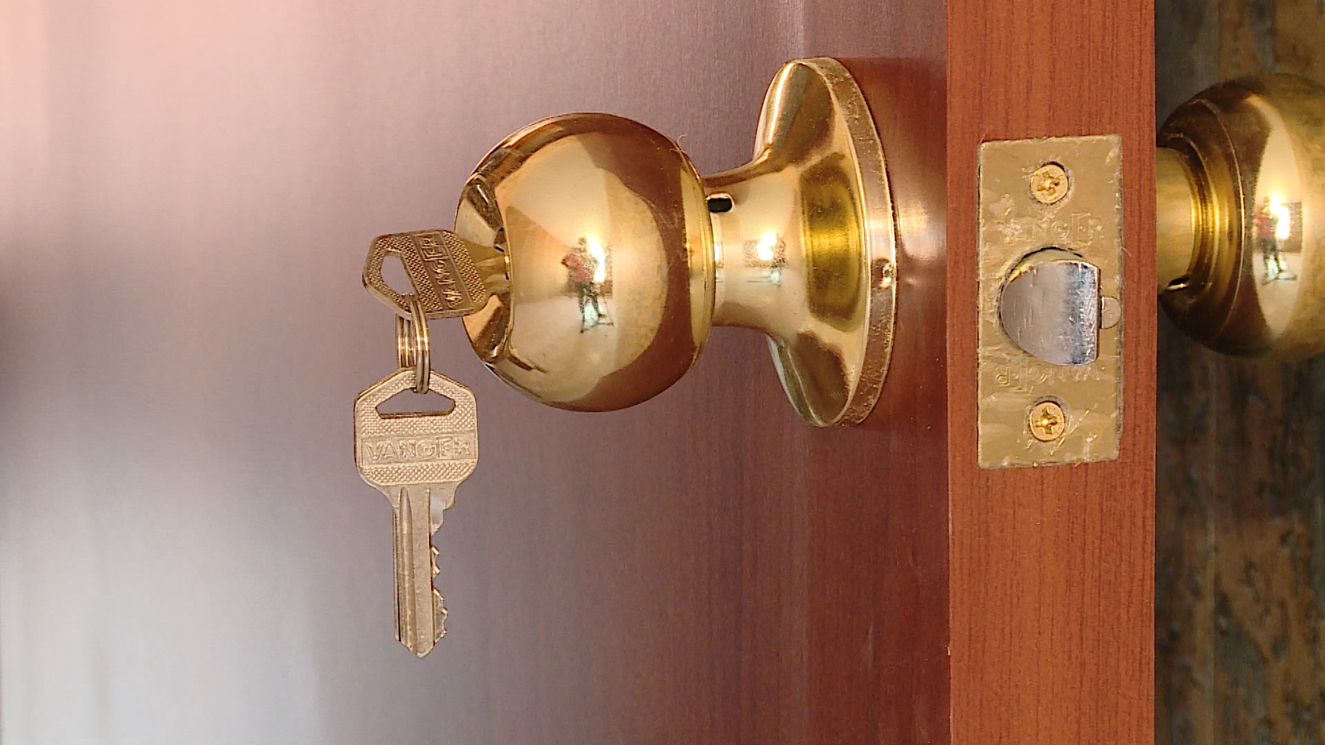 В Волгограде риелтора приговорили к 5,5 года тюрьмы за мошенничество с соцжильем