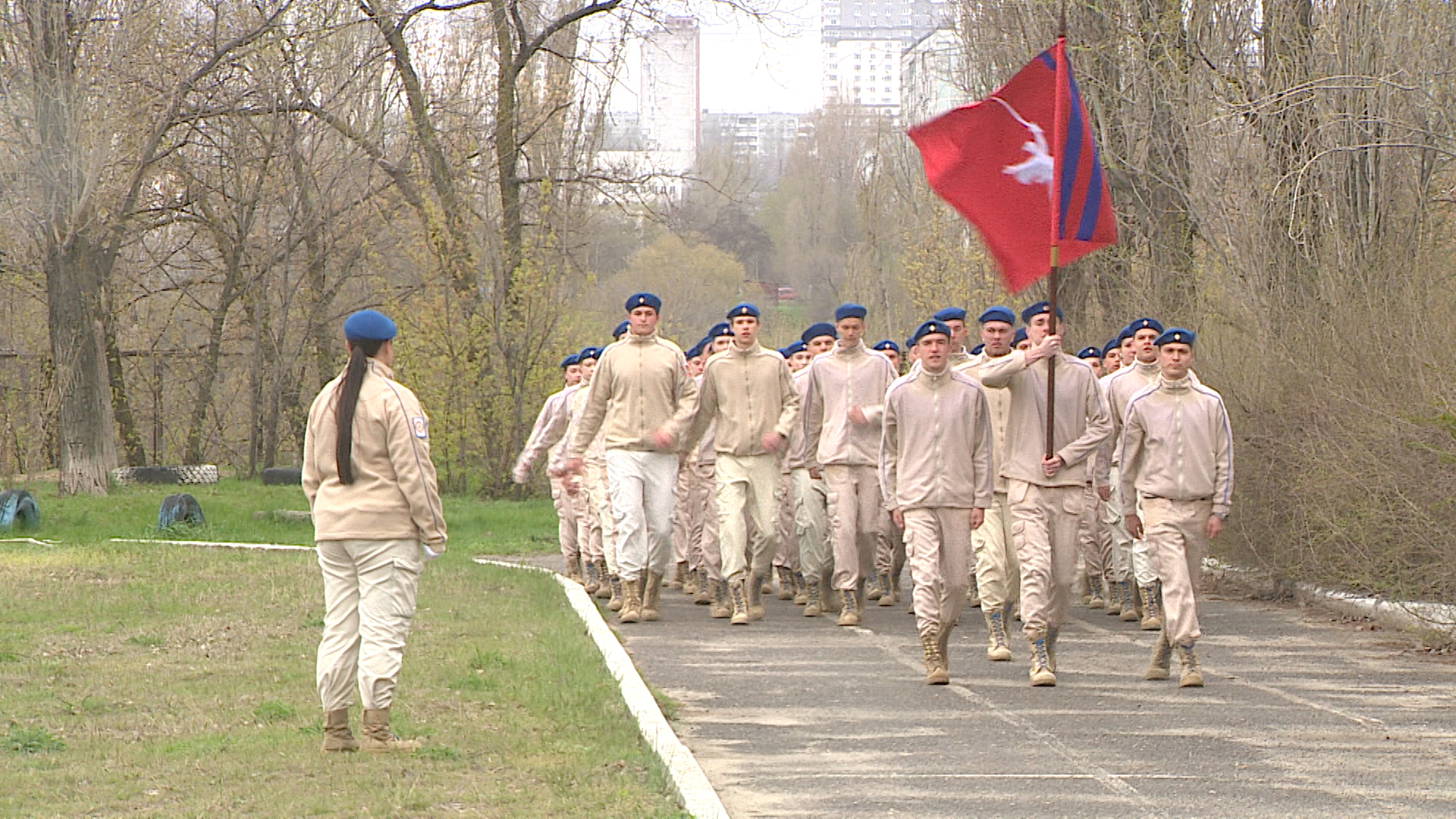 Юнармейцы оттачивают шаг к Параду Победы в Волгограде