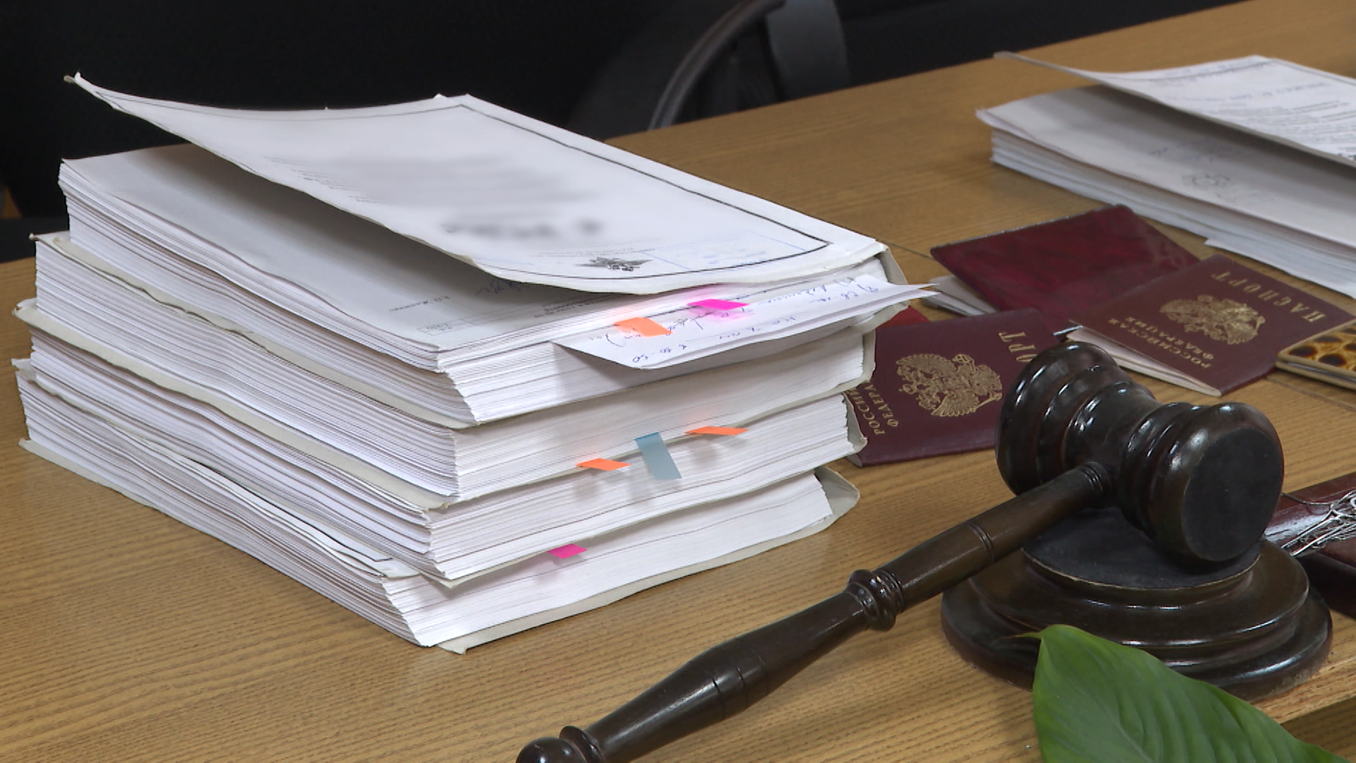 В Волгограде мать двоих детей наказали за неуплату алиментов