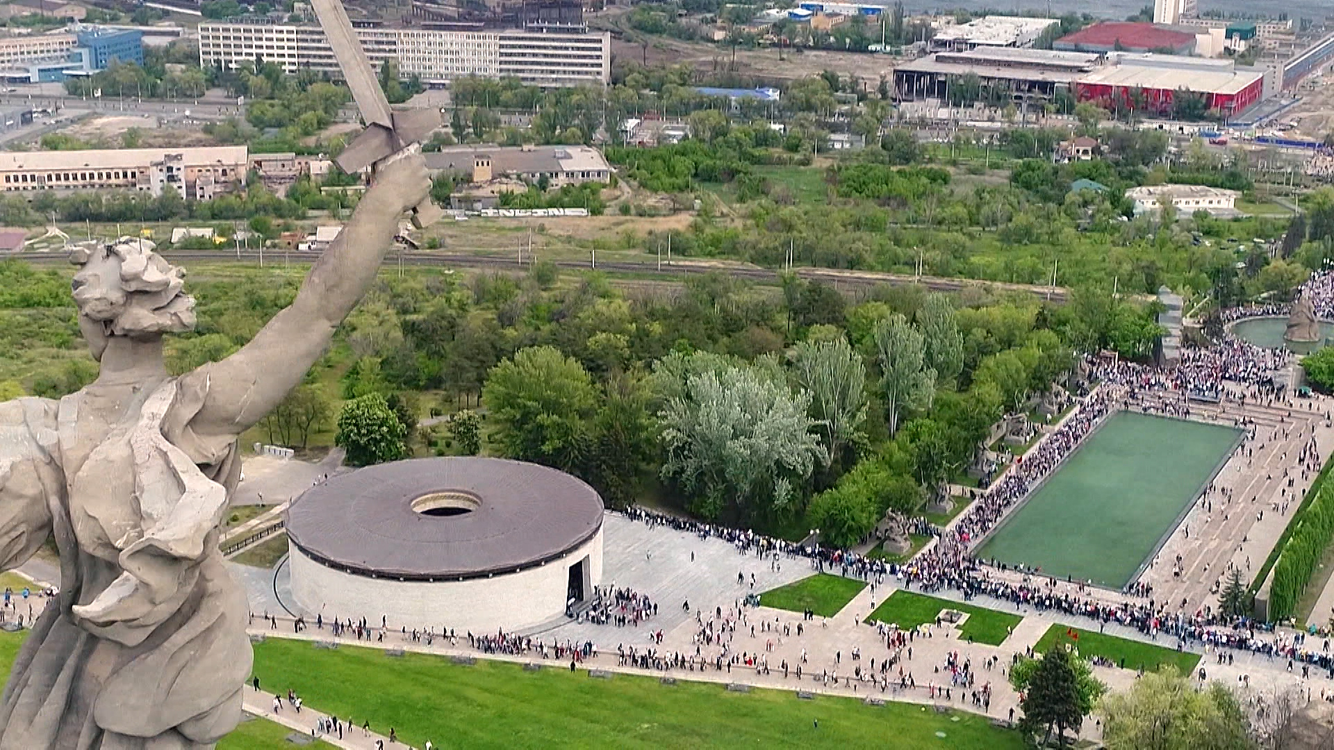 По 80 тысяч рублей ко Дню Победы получат жители Волгоградской области