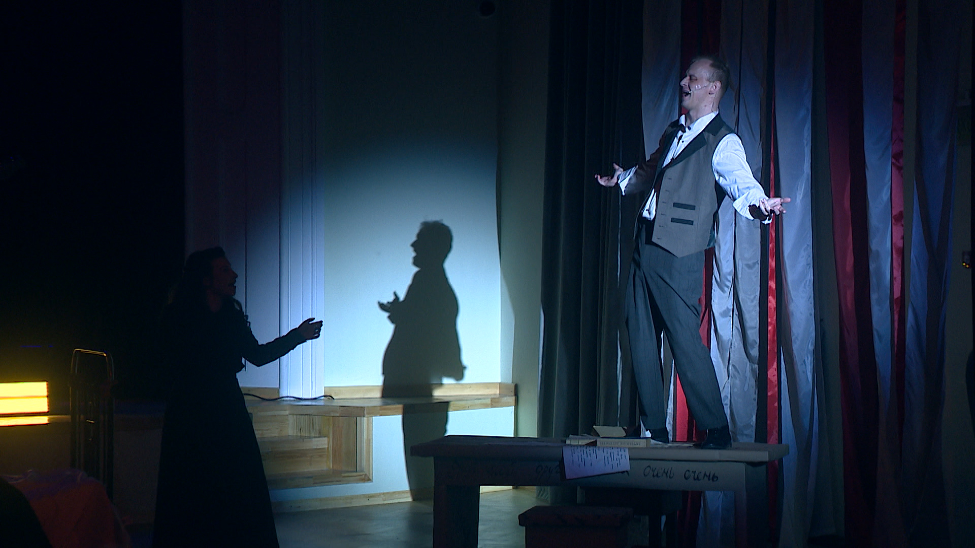 Поэтический спектакль-концерт о последних днях жизни Сергея Есенина представили в Волгограде