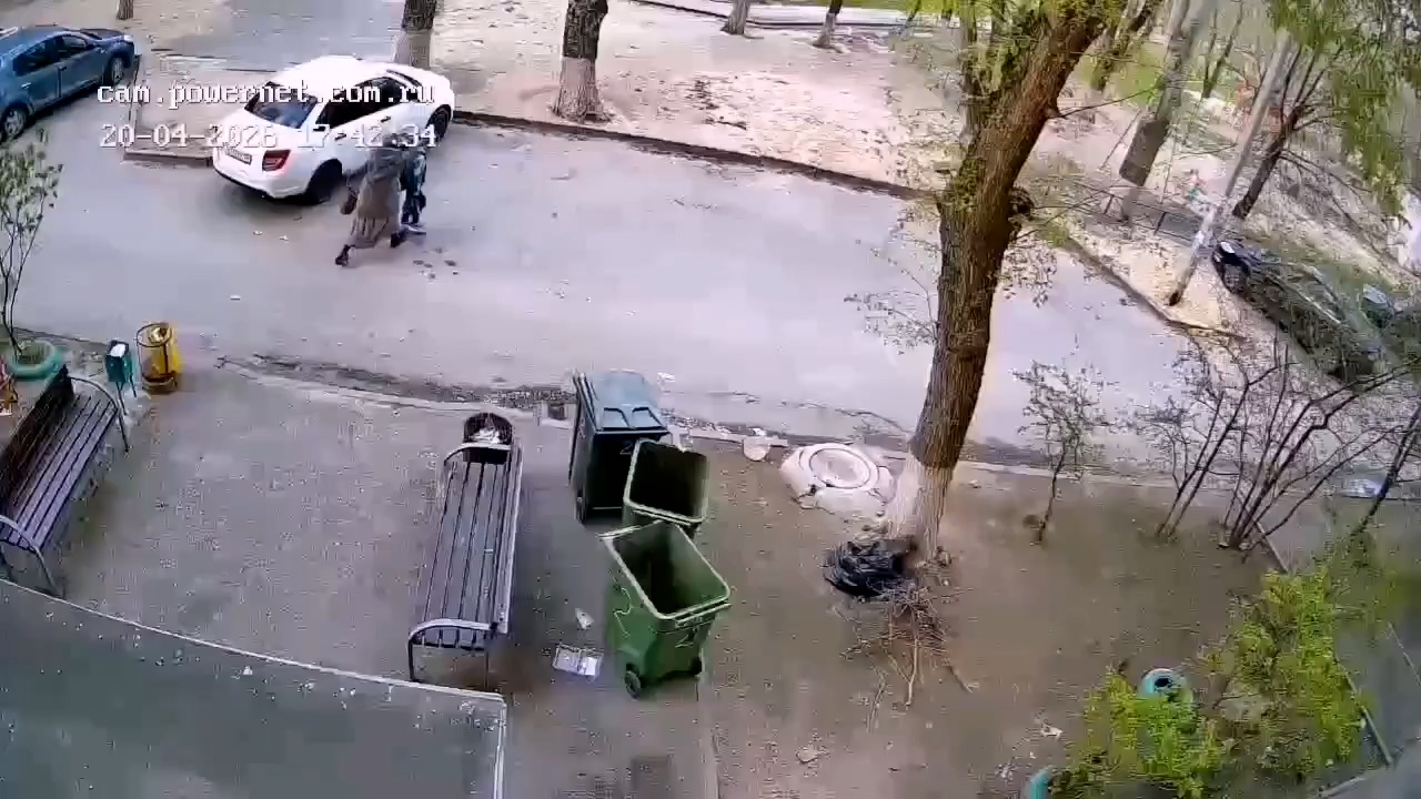 В Волгограде задержали неадекватную женщину