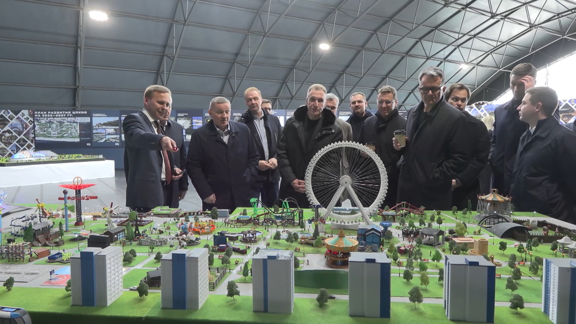 Игорь Шувалов вместе с делегацией «ВЭБ.РФ» оценил проекты развития Волгоградской области