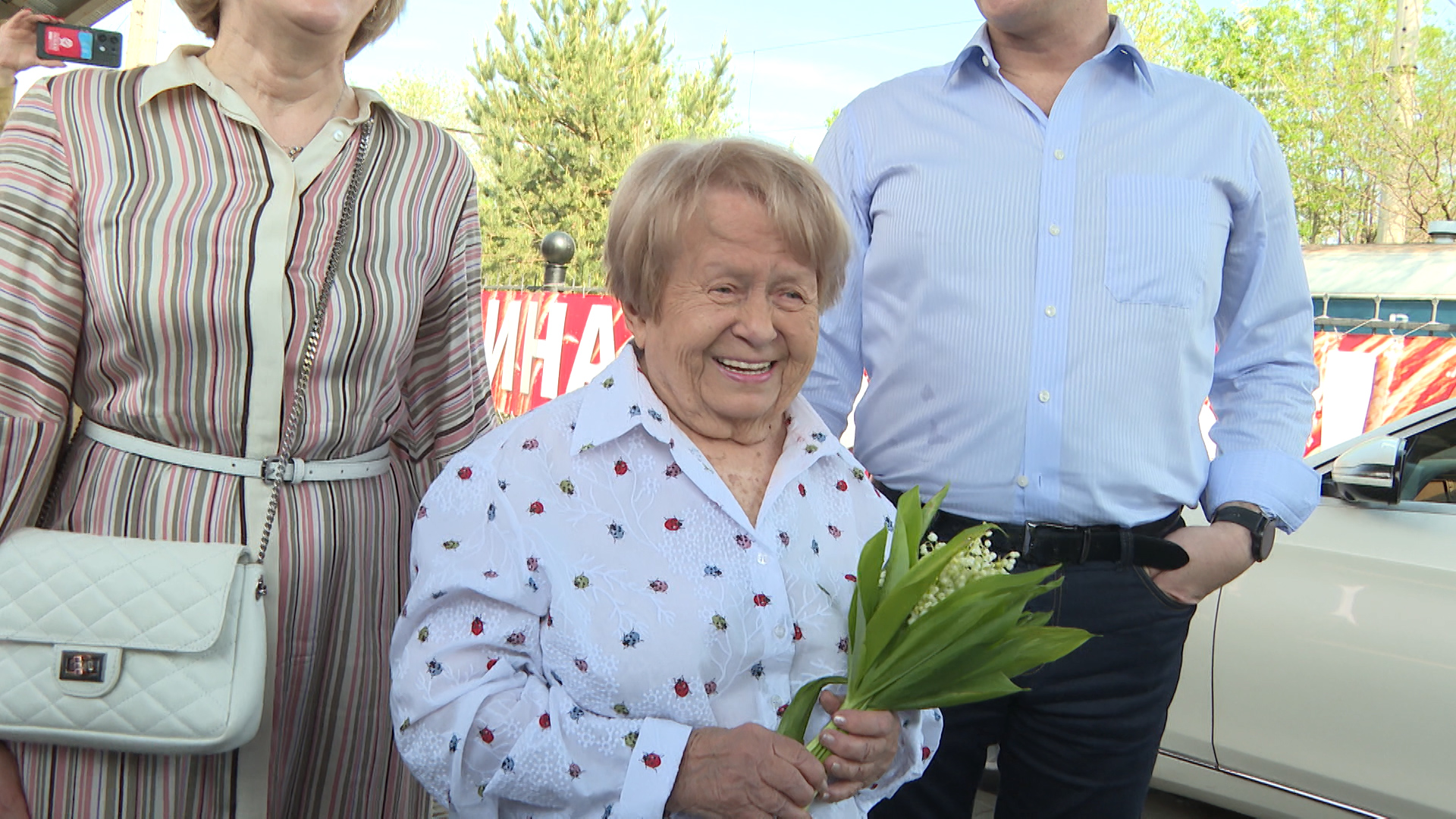 «Свет Великой Победы» и парад: как Александра Пахмутова отметила 9 Мая в Волгограде