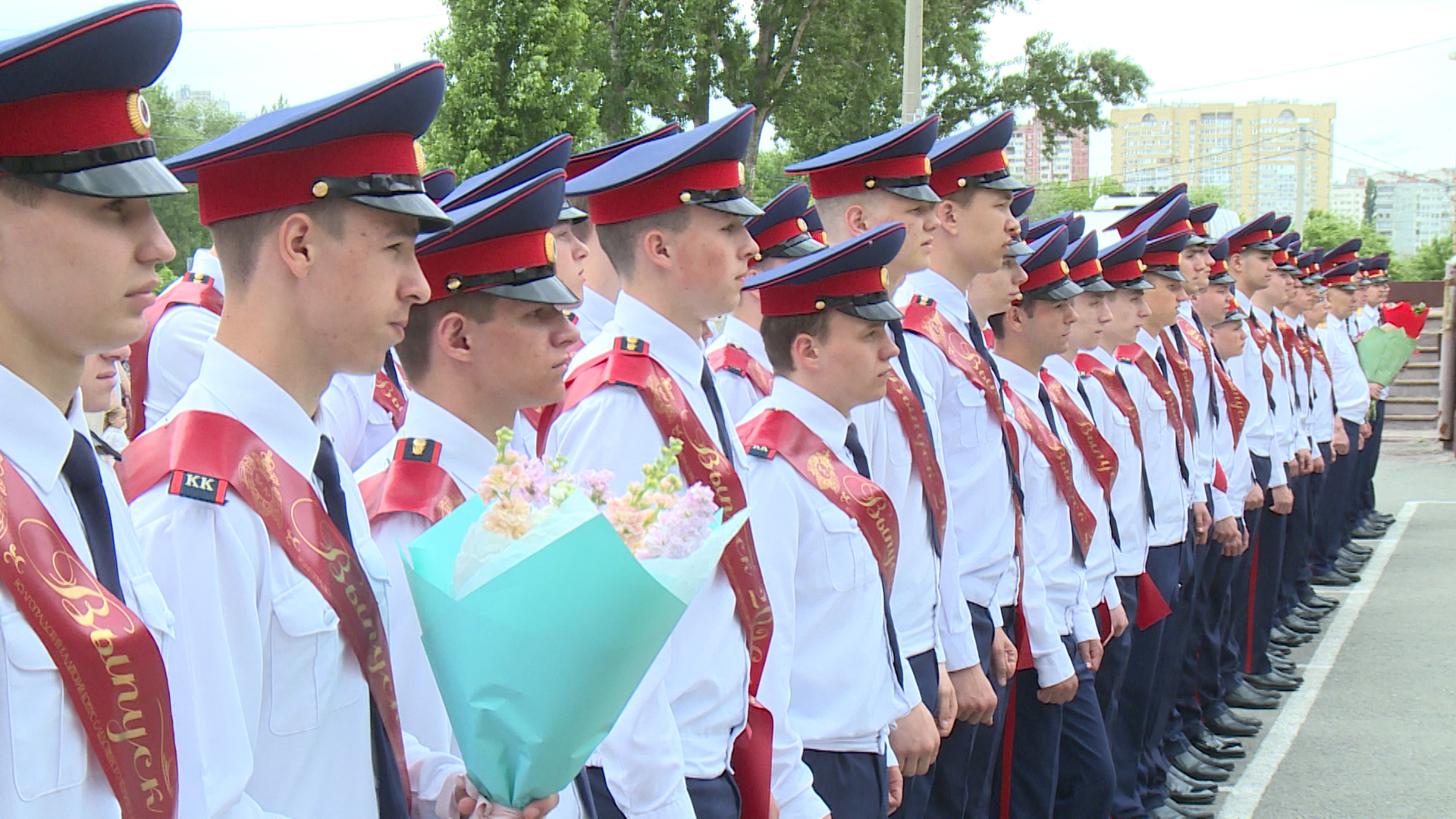 В Волгограде торжественная линейка прошла в кадетском корпусе СК России