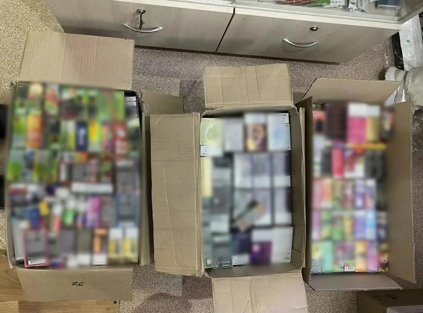 Под Волгоградом полиция изъяла у женщины сигареты и вейпы на 600 тысяч рублей