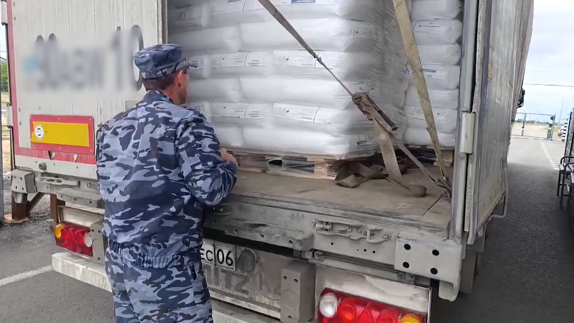 Волгоградские таможенники начали использовать систему подтверждения доставки товаров