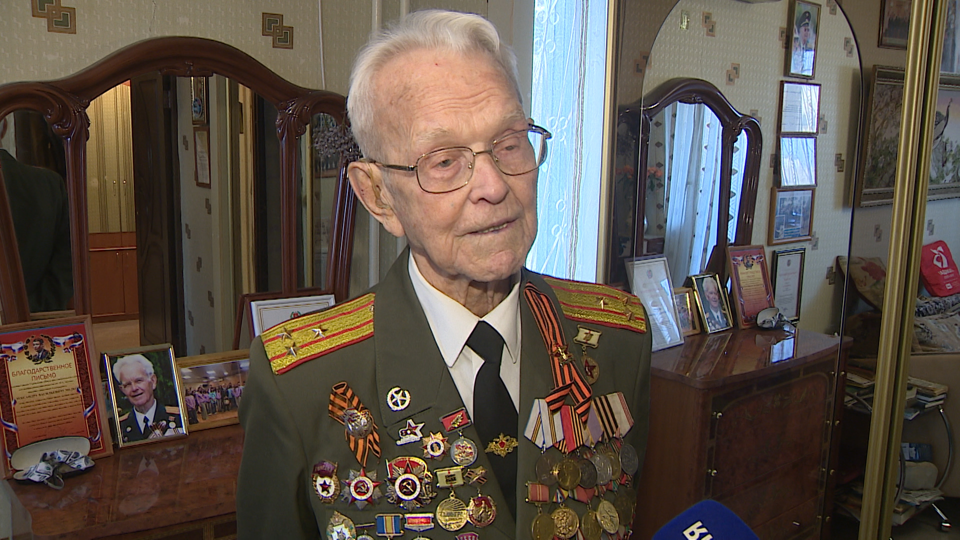 Ветеран Великой Отечественной войны Александр Медков отмечает 100-летний юбилей в Волгограде