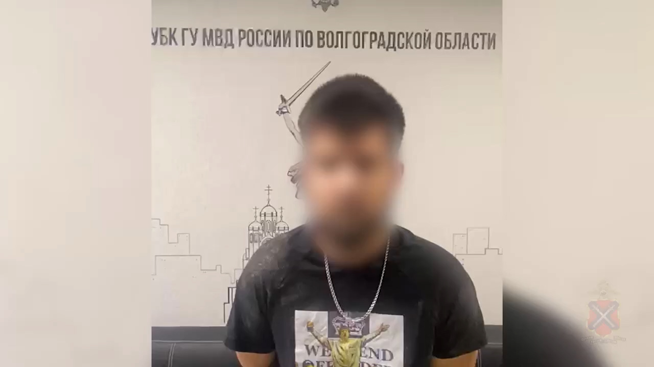 80 банковских карт обнаружили у безработного волгоградца при задержании