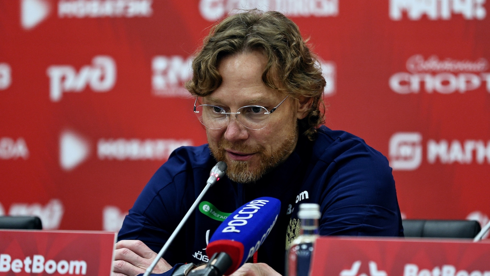 Валерий Карпин хотел бы приехать со сборной России в Волгоград и Калининград еще раз