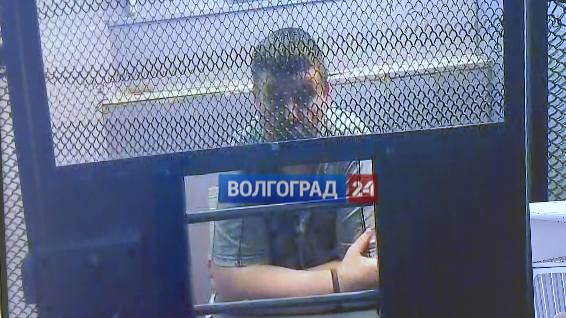 Обвиняемый в вымогательствах волгоградский блогер Ульянов отказался от адвоката