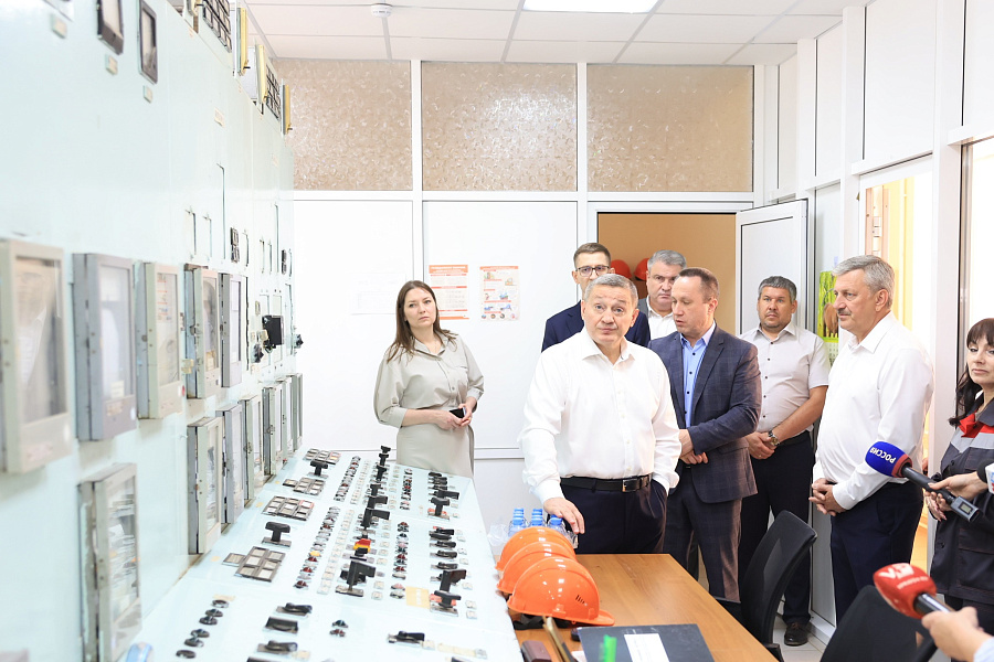 Андрей Бочаров: аварийность в сфере ЖКХ снизилась на 40 % в Волгоградской области