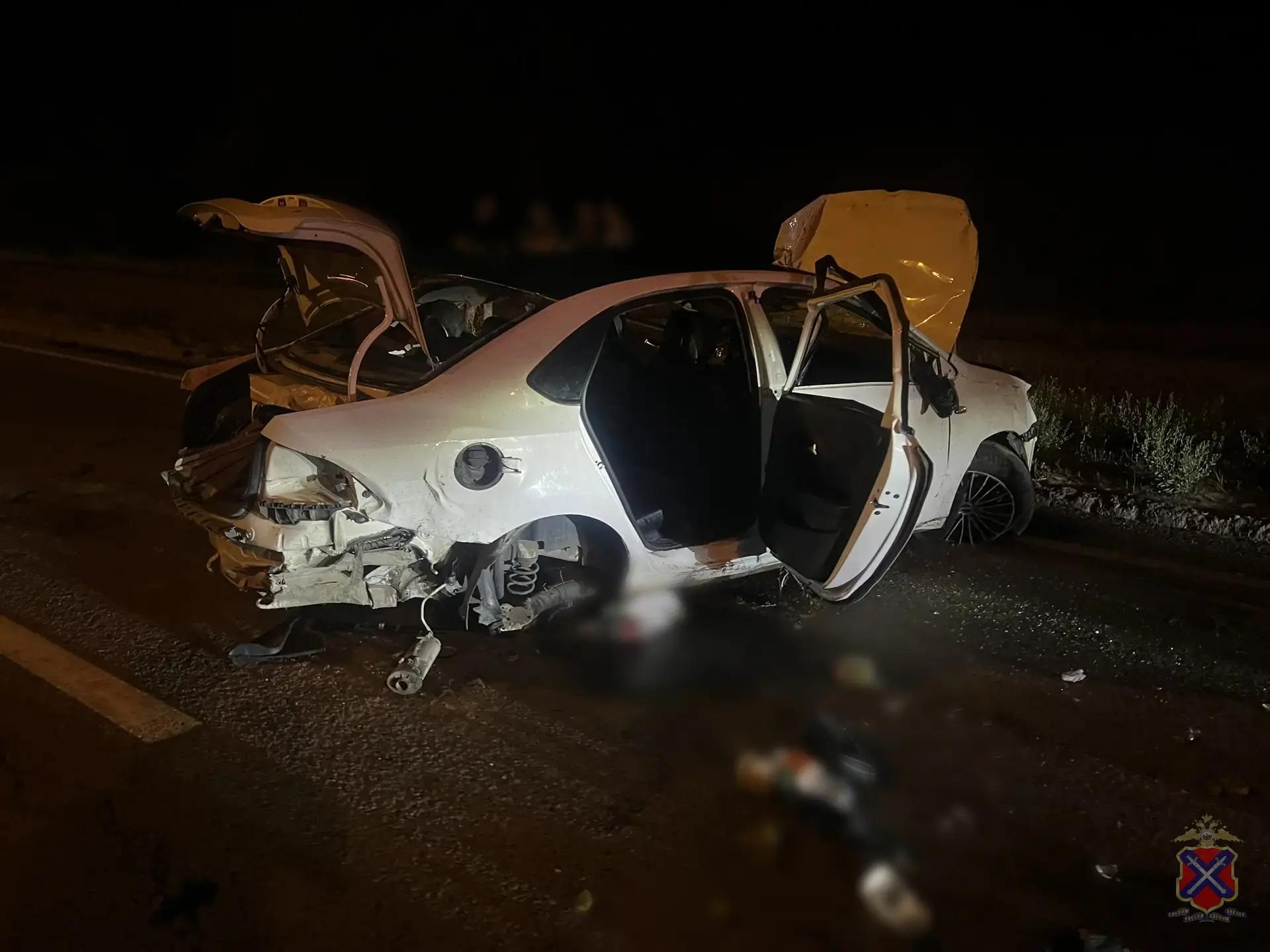 Два человека погибли, четверо пострадали в ДТП в Волгограде