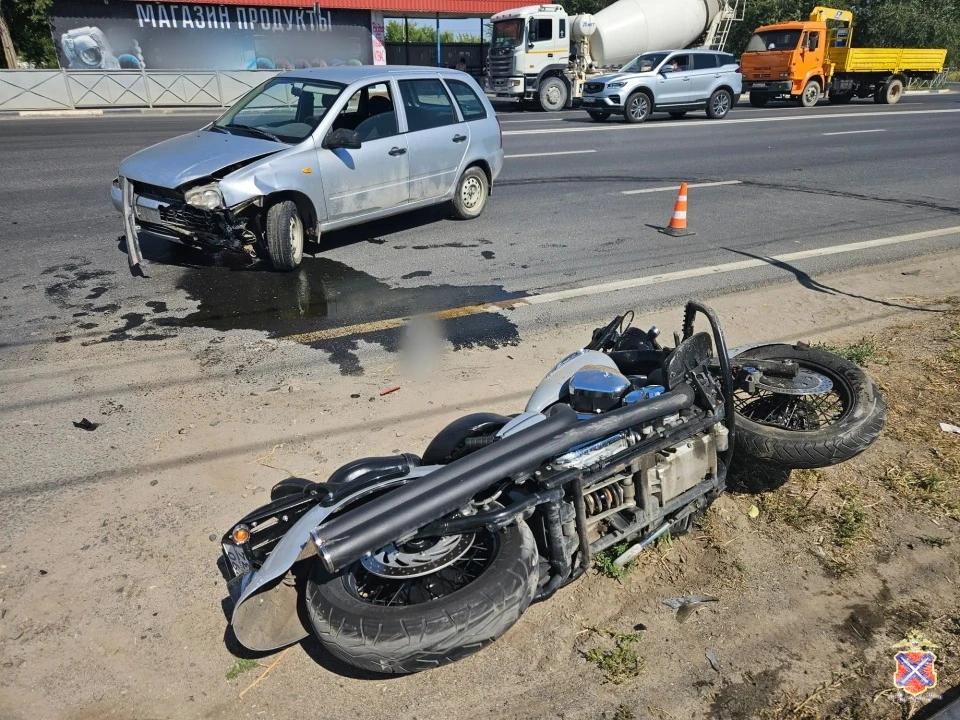Мотоциклист пострадал в ДТП в Волжском