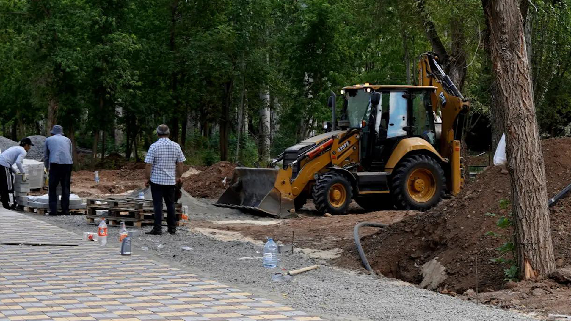 В Волжском сквер по улице Советской благоустроят к 30 сентября 