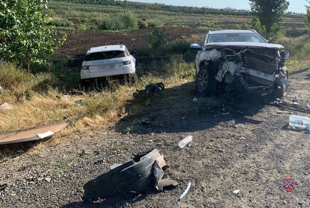Двое младенцев и трое взрослых пострадали в ДТП под Волгоградом